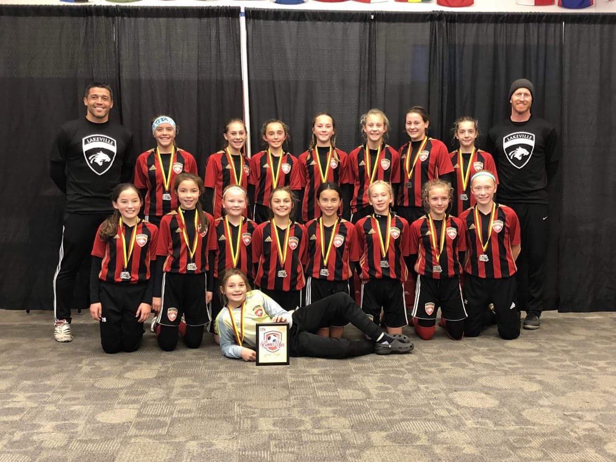 lakevillesoccer's tweet photo. GU13 Selects finished in 2nd place @nscsports Fall Cup.  Nice job players and coaches!  #futureisbright #development #soccerstars #selectstaff #lakevilleproud #lakevillesc https://t.co/aItGPpW6ba