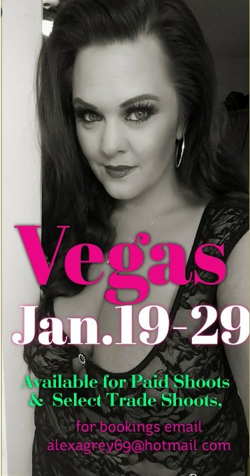 It's official! My flights are booked for Vegas! I'll be in Sin City Jan.19-29
I will be attending the