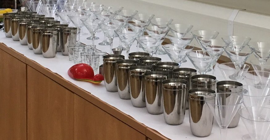 GGWLinda's tweet image. Of course we have 24 cocktail / mocktail shakers doesn’t everyone? 🍸 #stuffguidershave #needmorestorage #theywillcomeinuseful 😬💙

@G_GGW @bluemafiano3 @knot1vale