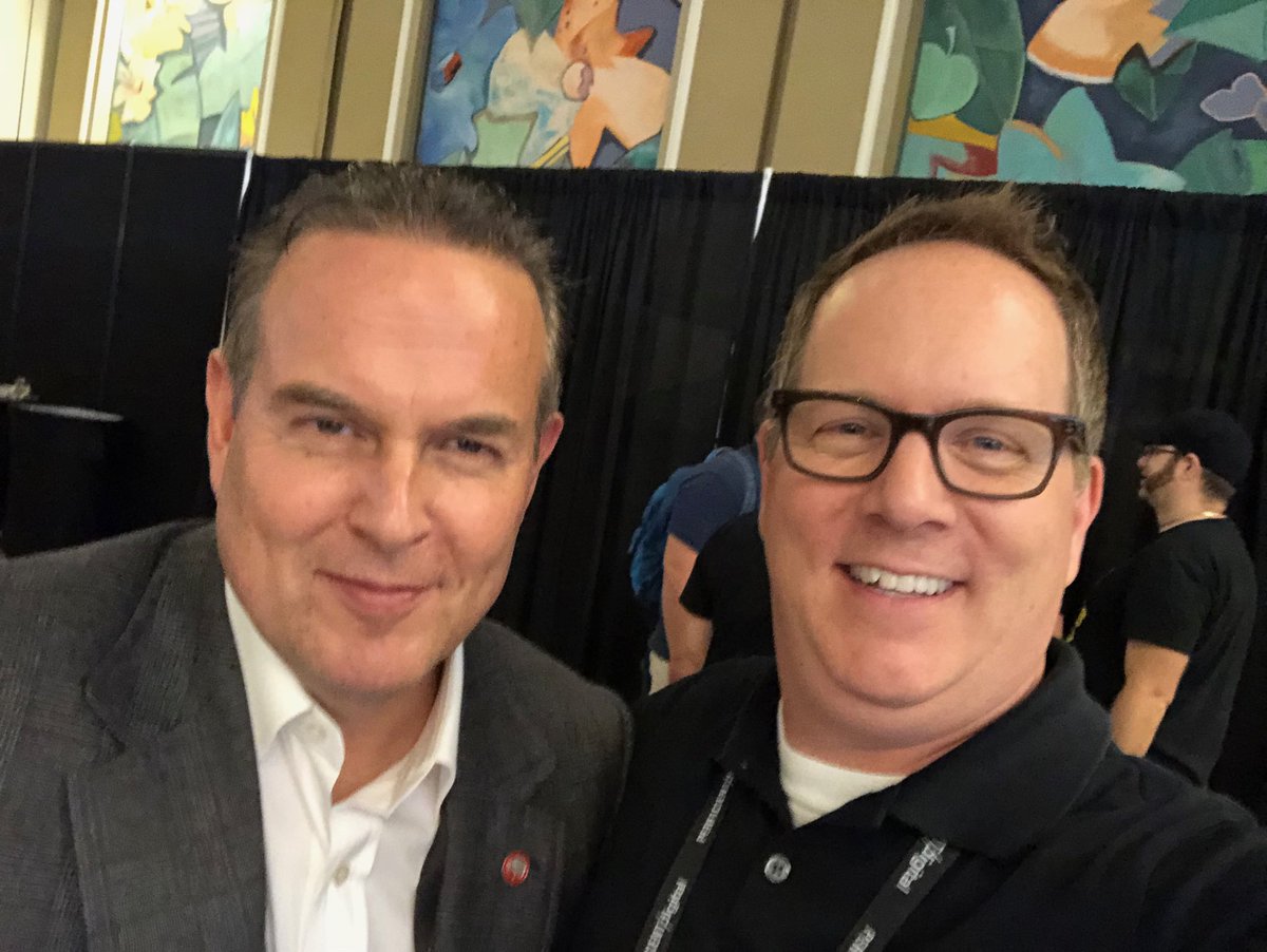Sitecordial's tweet photo. Hanging with my pal ⁦@Mark_D_Frost⁩ on the show floor at #booth305 ⁦@Sitecore⁩ #symposium2018 #SitecoreSelfie @PerficientDigital https://t.co/Pxj1B6srRZ