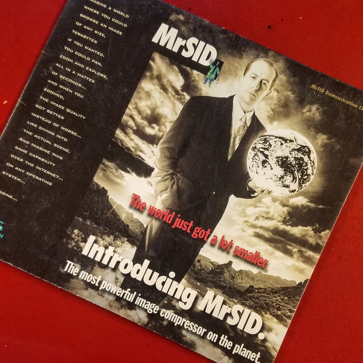 JocelynTutak's tweet photo. You guys, /please/ tell me that Bob Odenkirk IS MrSid. #basementcleanout #yesIalreadygoogledit https://t.co/nzzLrpFiZf