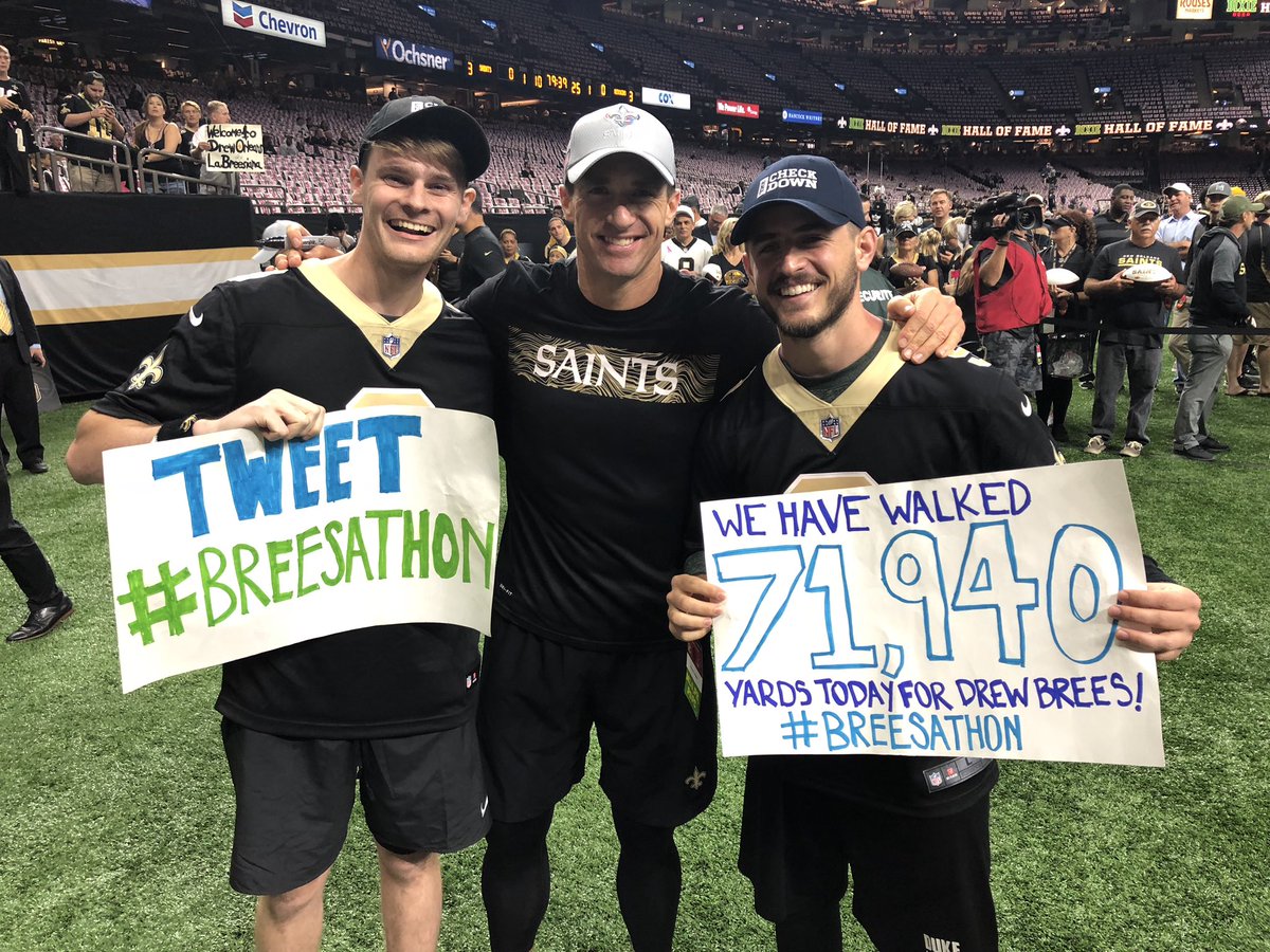 Saints's tweet photo. When you walk 71,490 yards to meet @drewbrees #BreesAThon #GoSaints https://t.co/u795a39d0O