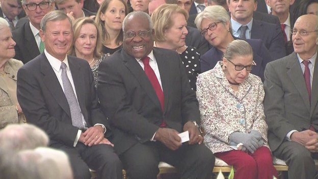 markknoller's tweet photo. Another standing ovation as members of the Supreme Court enter the room. https://t.co/qIhSSXxZSJ