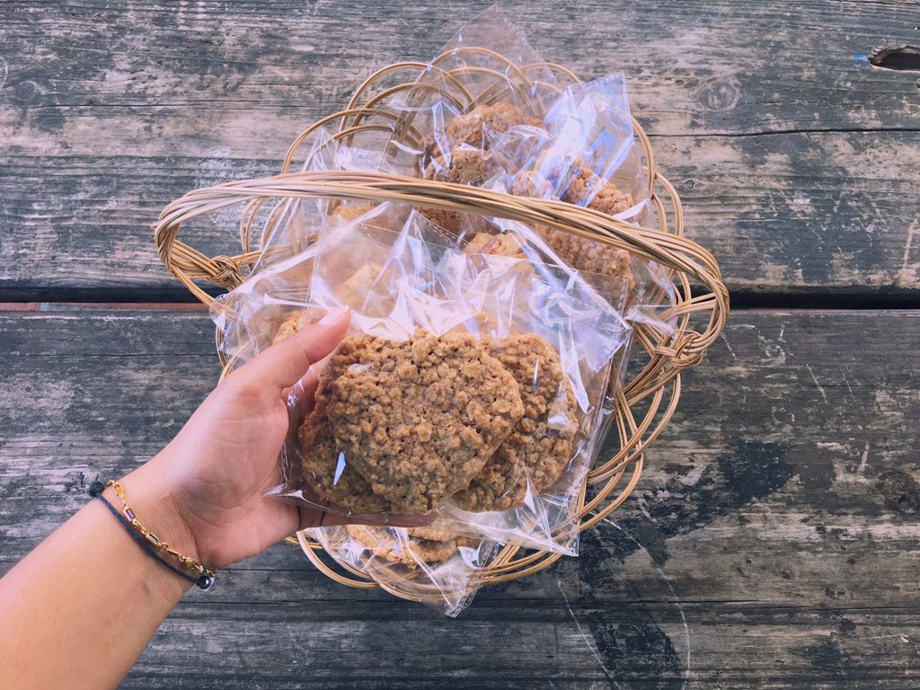 SOSEmprendedor1's tweet photo. ➡️➡️ Cookielleta Shop, elaboran galletas artesanales de avena y chocolates. Pueden encontrarlos en Instagram: @cookielleta_shop
Facebook: Cookielleta Shop ⬅️⬅️ #SOSNICARAGUA #SOSEMPRENDEDORNICA https://t.co/Yrs3pIIJXT