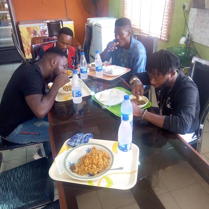 bestslimever's tweet photo. EVERYTHING BEST CONCERT 2
Lunch time out.
#RapRecords
#TeamBest
#EverythingBestConcert2
#OshodiToTheWorld
#EverythingBest rocks. https://t.co/mhIV9lTrN7