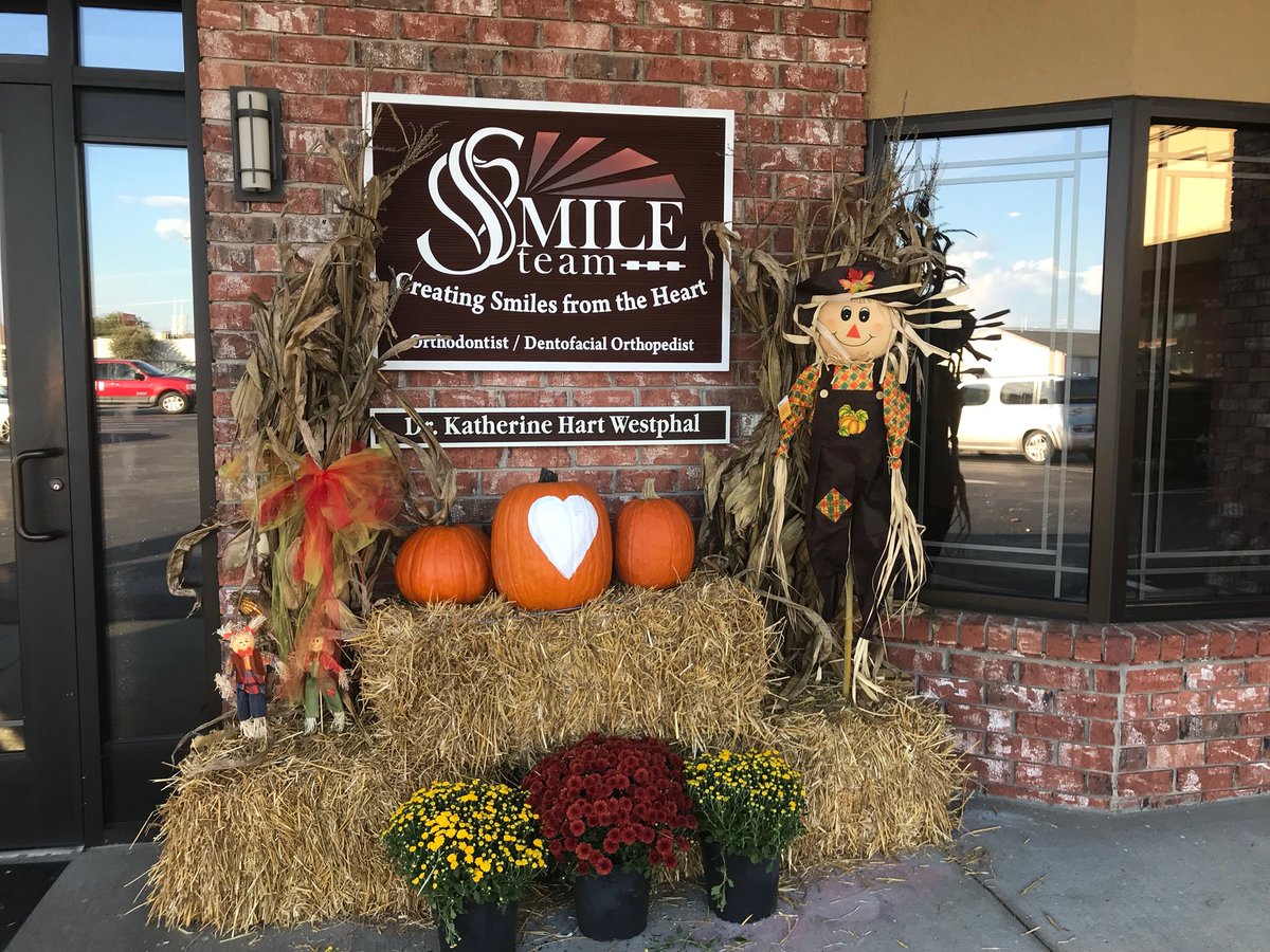 Coming to a mailbox/home/business near you! 🍂🍁Oakland FFA is delivering fall decoration packages through this week and part of next week so be on the lookout for our FFA members! 👀