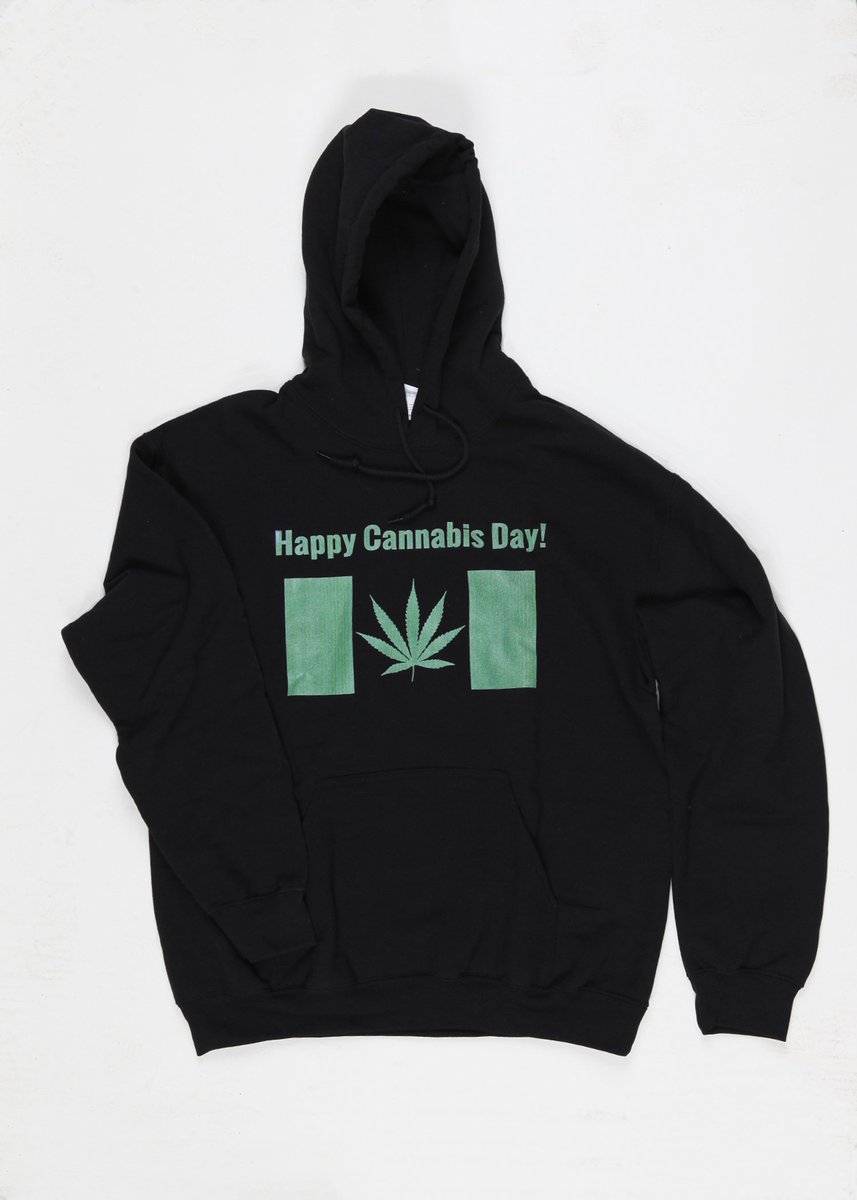 MenBlackTShirts's tweet photo. Ready for the 17th? I am. Hoodie special $40 plus postage. #CannabisCommunity #grassisgrass https://t.co/iSi9ltWOaQ