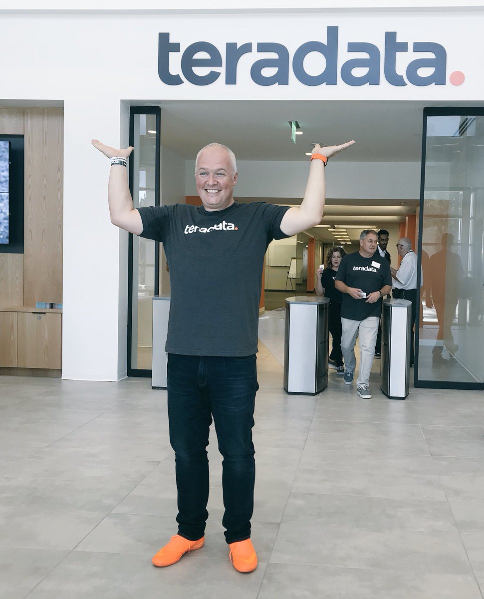 October 8th will be a day to remember in Teradata history. Here’s some of our brand ambassadors with our new HQ sign! <a href="/ratzesberger/">Oliver Ratzesberger</a> <a href="/2goodct/">Chris Twogood</a> #InvestInAnswers #TeradataLife