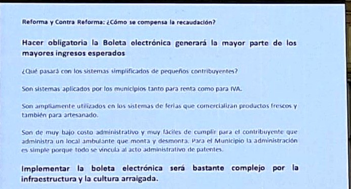 UnapymeChile's tweet image. En taller de proy. Modernización Tributaria impartido por Ex tesorero para saber cómo afectaría en nuestros negocios la propuesta del Ejec, en lo referente por ej a boletas electrónicas y otros. Mucho por debatir. Nuestras pymes deben ser integradas en ello!
