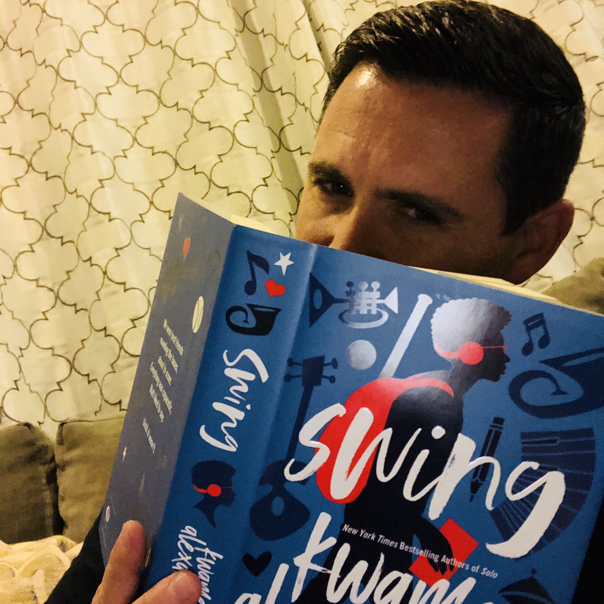 richiefrieman's tweet photo. About to get into the #Swing of things with my man, @kwamealexander’s new  #Swingbook! If you haven’t already grabbed a copy, don’t wait - go now.  #mondaymotivation #books #kwamealexander #poetry #jazzislife #versify https://t.co/XkNLUgpqNr