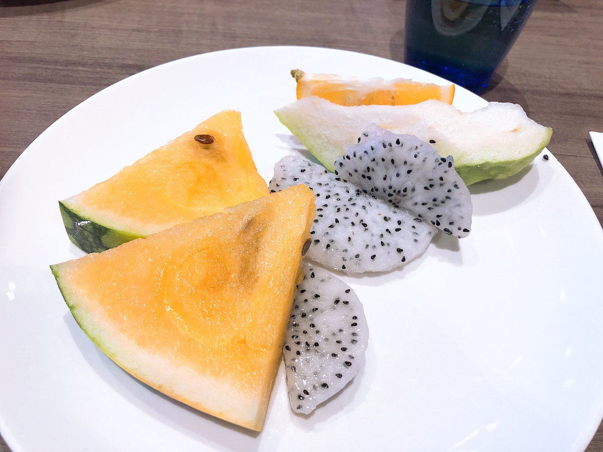 새로운 음식의 도전(의외로 맛있었음)그리구 노란수박