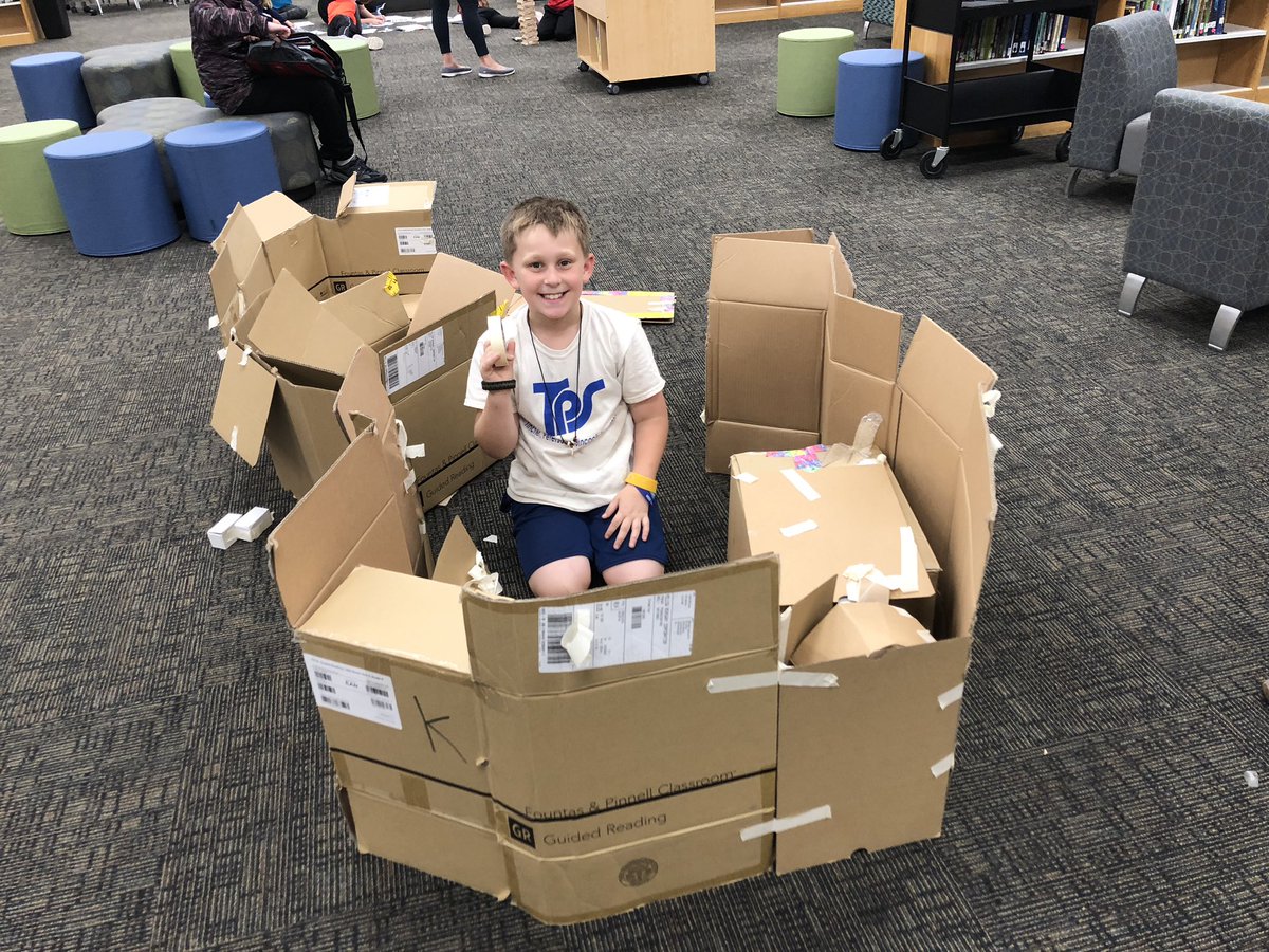 HESlittleVikes's tweet image. Engineers in the making! #makerspacefun #lincolnproud #owatonnaproud