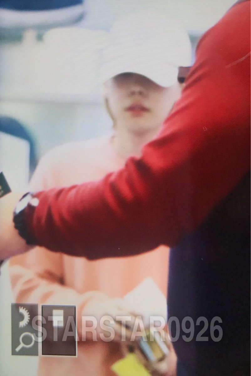 starstar0926's tweet photo. 181009 HND✈️ @official_jinu_
#위너 #김진우 #KIMJINWOO #WINNER #jinwoo #진우 #ジヌ #WinnerJapanTour2018 #WINNER2018EVERYWHERETOUR https://t.co/dXhZAyyka7