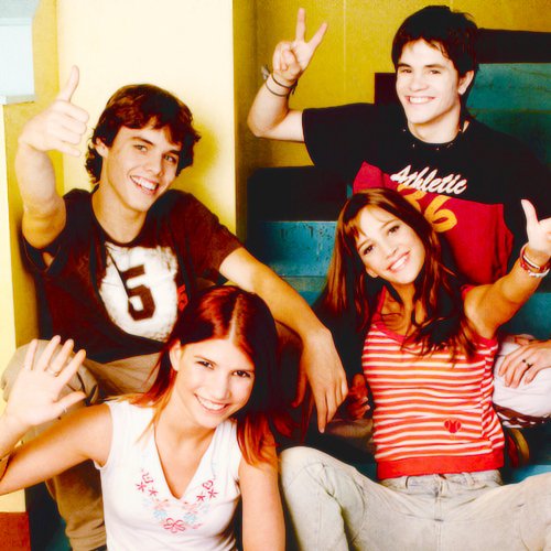 NovelasCris's tweet photo. #DiaInternacionalDeErreway  @R5DanyLynch https://t.co/ZStfE6QWYC