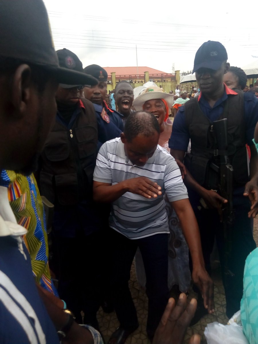 NaijaTODAYNews1's tweet photo. @tma_foundation I would like to thank the
members of the public who have expressed support on yesterday program. I say thank you and God bless you all.
#TogetherWeCanDoIt
#LetTheGoodWorkContinue
#AKINTOLA #BEYOND2019
#ASEJERE #LEEKANSI
ADC!!! ARISE &SHINE https://t.co/HxicrxqkSm