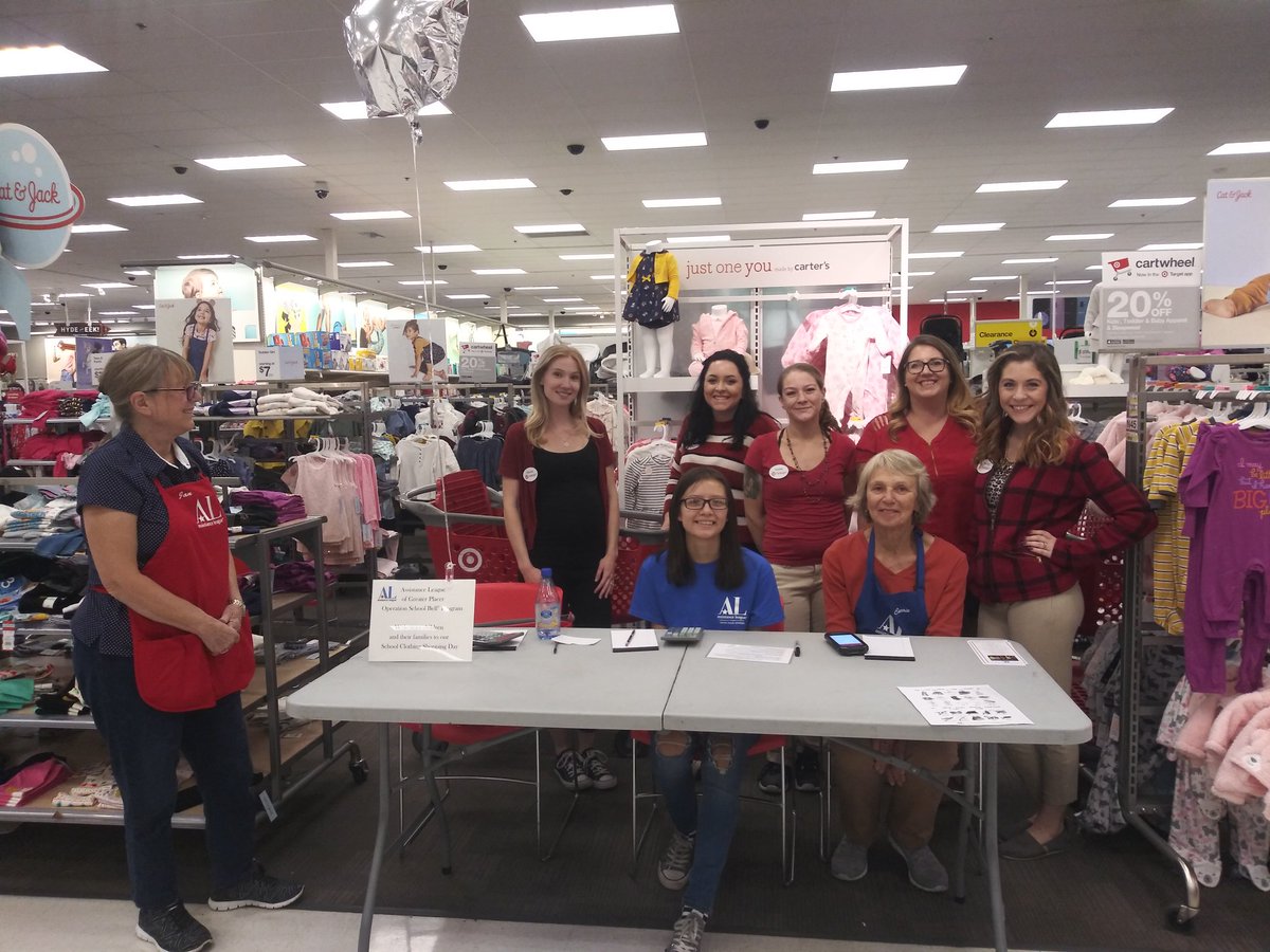 alliemoore0507's tweet photo. Today we hosted 120 students shopping with the Placer County Assistance League! We had a great time getting everyone ready for winter. @TGTGarrett @salamlazkani @kirby_karleen @tracyacurry1 @ginajoosten https://t.co/7z2s731HEt