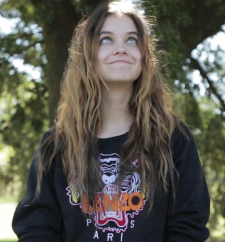 Parabéns pra esse anjinho maravilhoso Happy birthday Bárbara palvin 