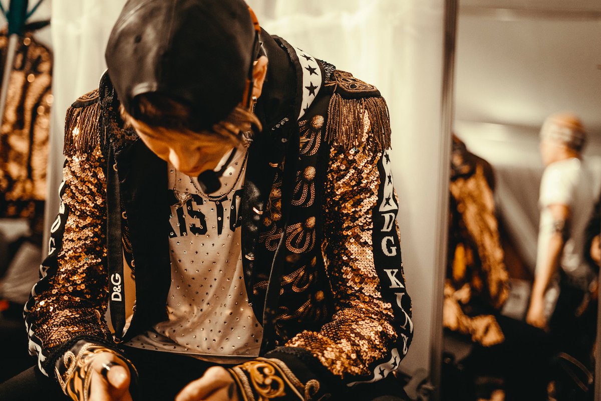 christophervele's tweet image. Si adivinas que estoy viendo te sigo 😉