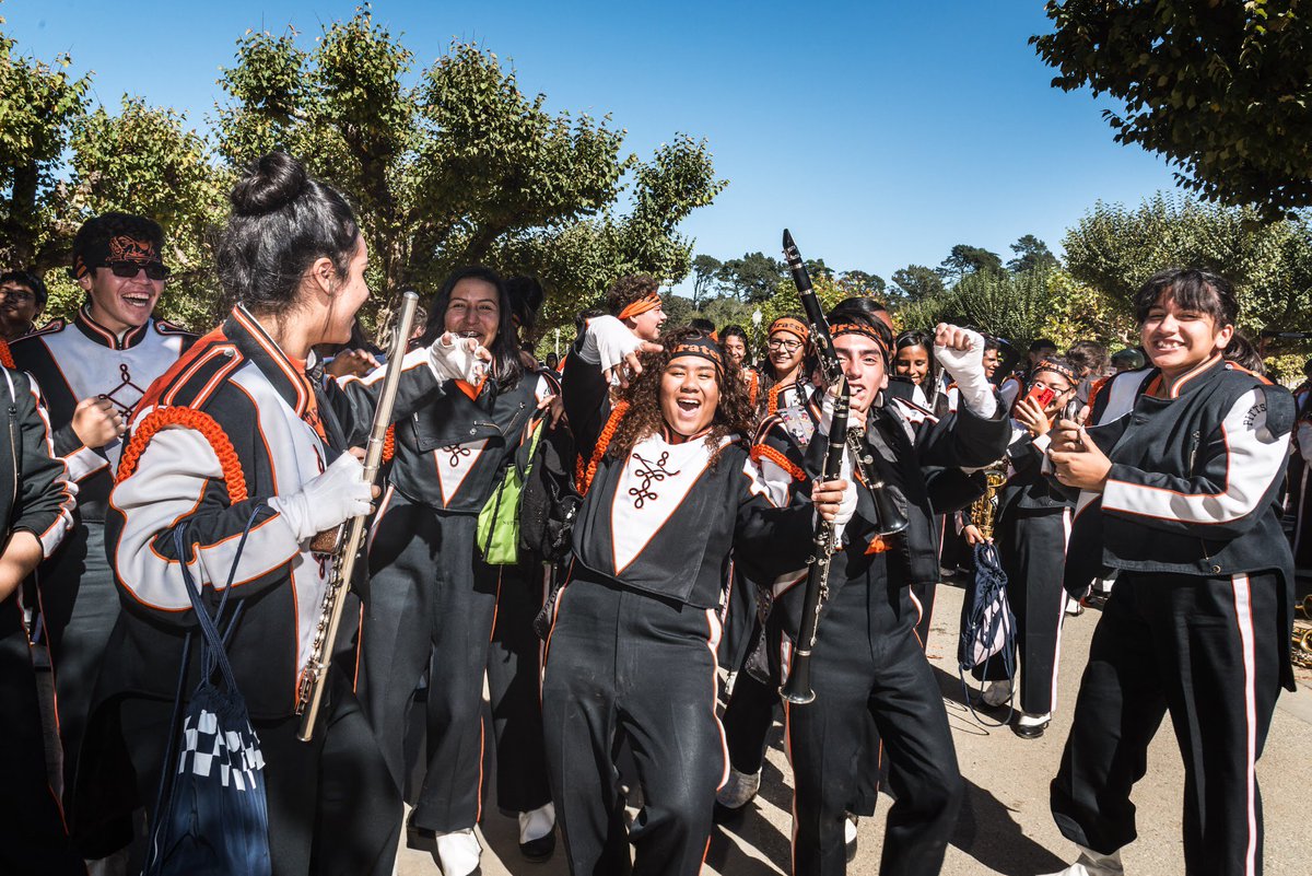 FleetWeekSF's tweet photo. Our 2nd place winners of our High School Band Challenge: Pittsburgh High School
#FleetWeekSF #FleetWeekApp #FleetWeek2018 #SanFrancisco #SFBay #BayArea #SFPort #USNavy #MarineCorps #HighSchoolBandChallenge #GoldenGatePark #FunInTheSun
📸: @thealmightyqueen https://t.co/iYtgTWan1f