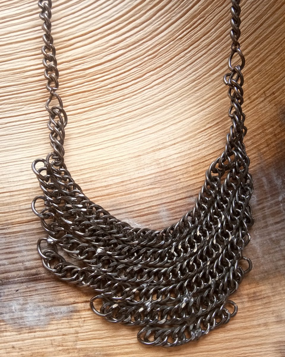 Chain necklace 🕷🕷🕷 .

handmade 100%

Please untuk order fast respon pakai
Format order: Nama/alamat/no.hp/order 
For order and infos :
WA: 0895412947111
#kalunghippie#antingunik#antinghandmade#kerajinan#hippiestyle#hippie#lucu#kalung#handmadejewellery#necklace#like4like