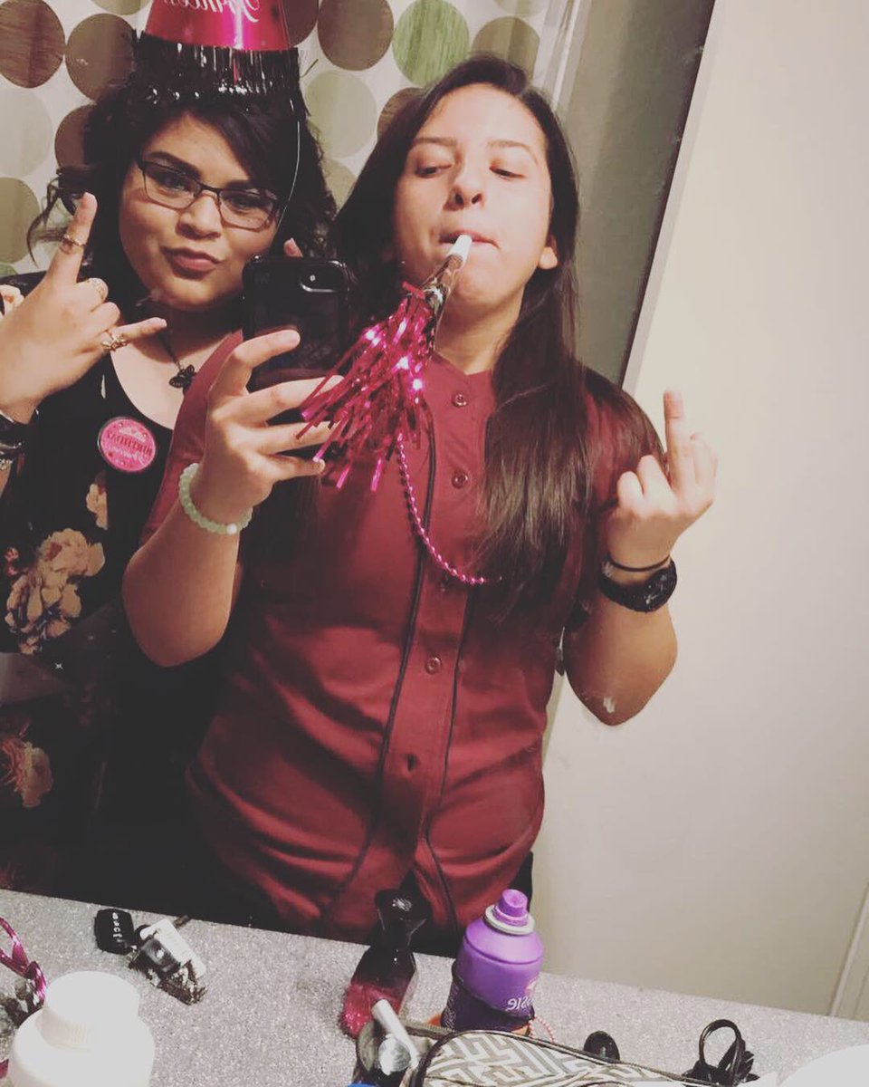 CedesVera20's tweet photo. Y’all, it’s my gurrrrl birthday. I loves her so much. Happy birthday Victoria. #BffBday #JumpmanYear #BirthdayGirl 🎉❤️🍻 https://t.co/QZHfpru32A
