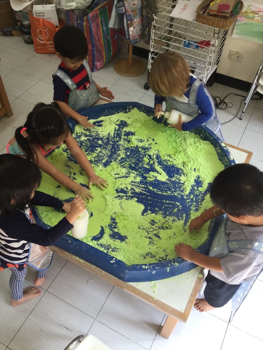 HannahEYteach's tweet image. Science.... every day #steamactivity #earlylearning #learningthroughplay