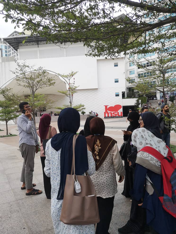 restuintcollege's tweet photo. Alhamdulillah dan terima kasih diucapkan khusus kpd pelajar Kolej Antarabangsa Restu yg telah sudi melibatkan diri dalam program "PROTECT YOUR EYES" yg telah dianjurkan oleh pihak Majlis Perwakilan Pelajar RIC pd 4 October 2018 di MSU.

#RestuInternationalCollege 
#RestuCollege https://t.co/8cDEP7RPqP