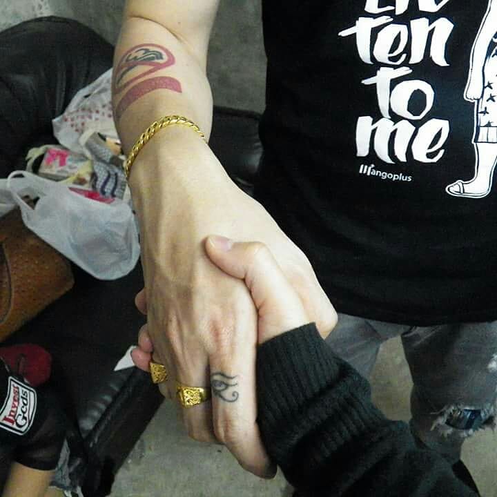tripleaifon's tweet photo. คนอื่นอาจจะถ่ายหน้า แต่เราถ่าย..... 5555 #ปู่จ๋านลองไมค์ https://t.co/WzWHSLNmRJ