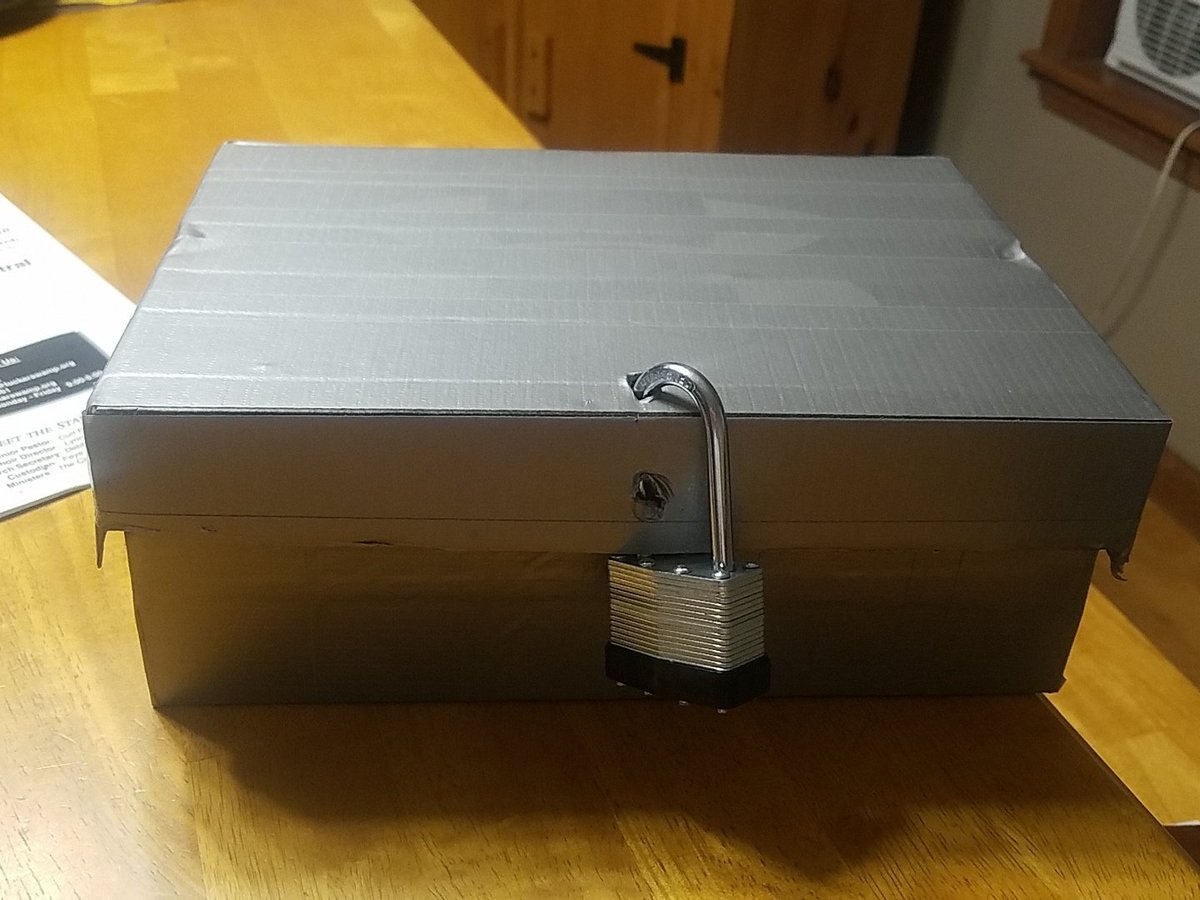 TeacherStacey3's tweet photo. Will my Ss be able to get into "Aunt Sally's" lock box and break free PEMDAS??? We shall see tomorrow! https://t.co/36eoxaoJT2
