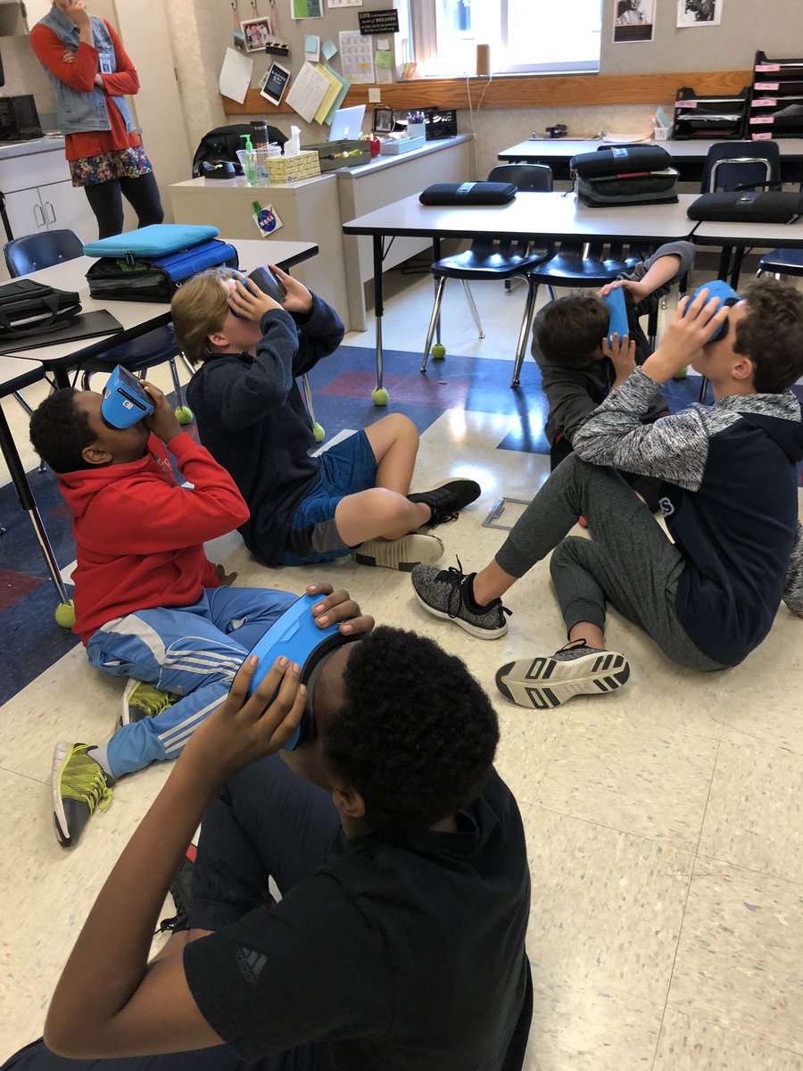 JessieRErickson's tweet photo. Taking a tour of the solar system today with Mrs. Ryanβs class. Included @brainpop video and Make a Map as we shared @GoogleARVR ! #gfschools #4everspartan @GFFEAlumniNet https://t.co/36TM5eQnMd
