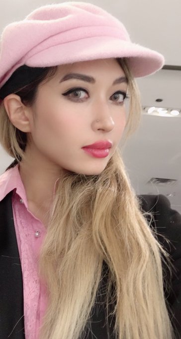 Once in a while, I wear pink 💖😛 https://t.co/pjA8o10pPK<a href="/tag/cosplay"class="tags"><span>#cosplay</span></a><a href="/tag/finalfantasy"class="tags"><span>#finalfantasy</span></a><a href="/tag/tifa"class="tags"><span>#tifa</span></a><a href="/tag/finalfantasy7re"class="tags"><span>#finalfantasy7re</span></a>