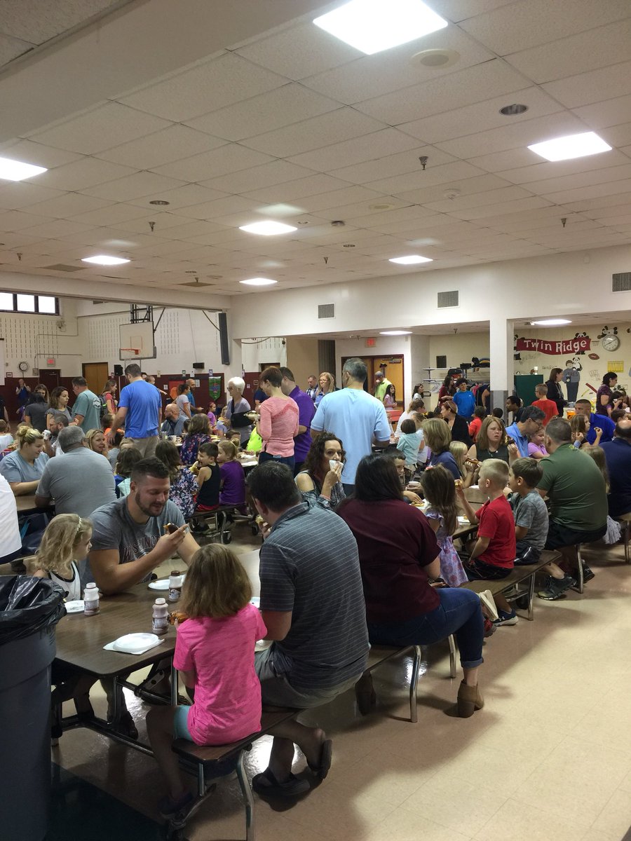 Great PTA event this morning-muffins, donuts, students &amp; families!  Thank you to all the volunteers!