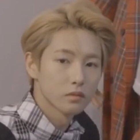 renjun the fox tweet media