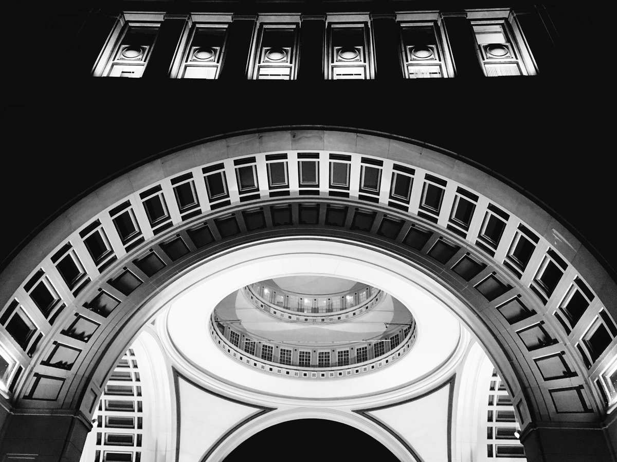 .<a href="/OKWArchitects/">OKW Architects</a> <a href="/ulichicago/">ULI Chicago</a> #ULIFall Great to be in an iconic American city. Rowes Wharf still strong after 30+ years.