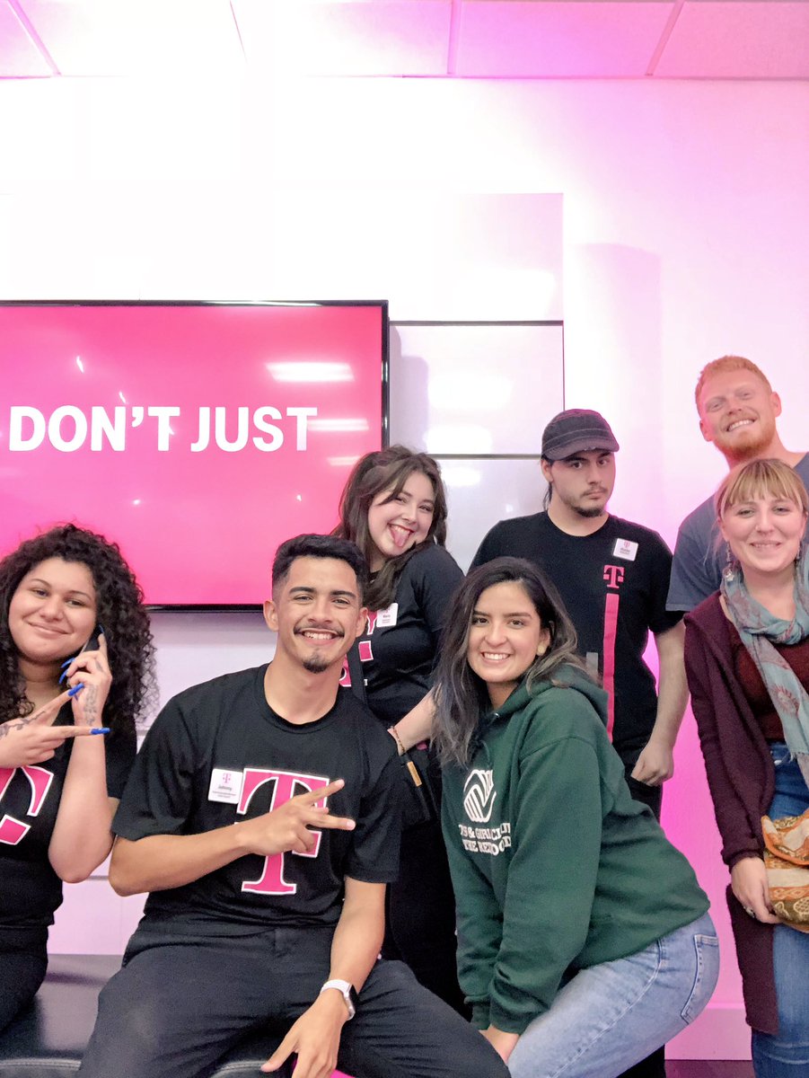 Average_Joe387's tweet photo. Having A Great Time With Everyone Out Here In Eureka!!  #CustomerObessed  @DarthNater87  @MGonzal186 @nazarma @E_Rico7  @Mgr_Techdude https://t.co/4iJUvoek6t
