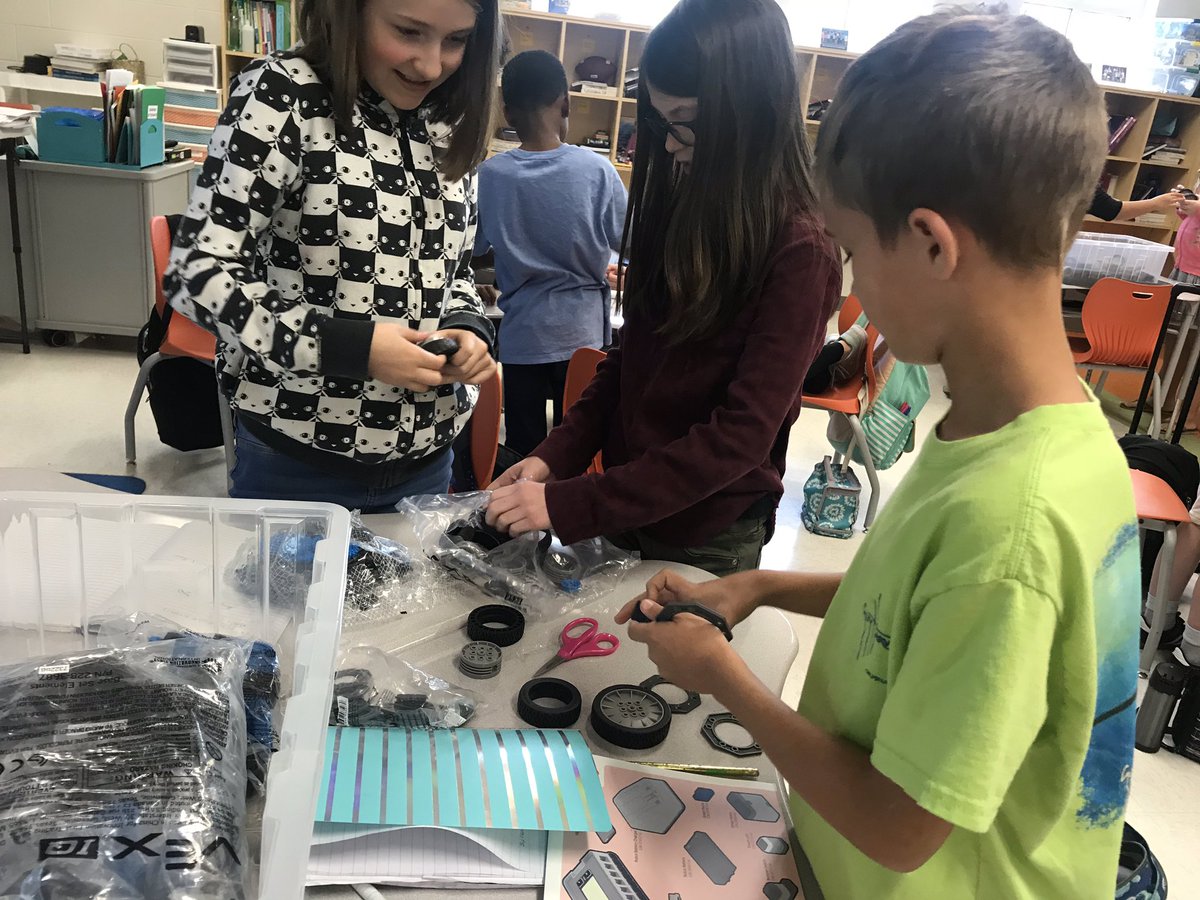 leigh_nan's tweet image. Our 5th graders collaborate to perfect their wheel and axle assignment in PLTW Launch. #4cs @NES_bcsd