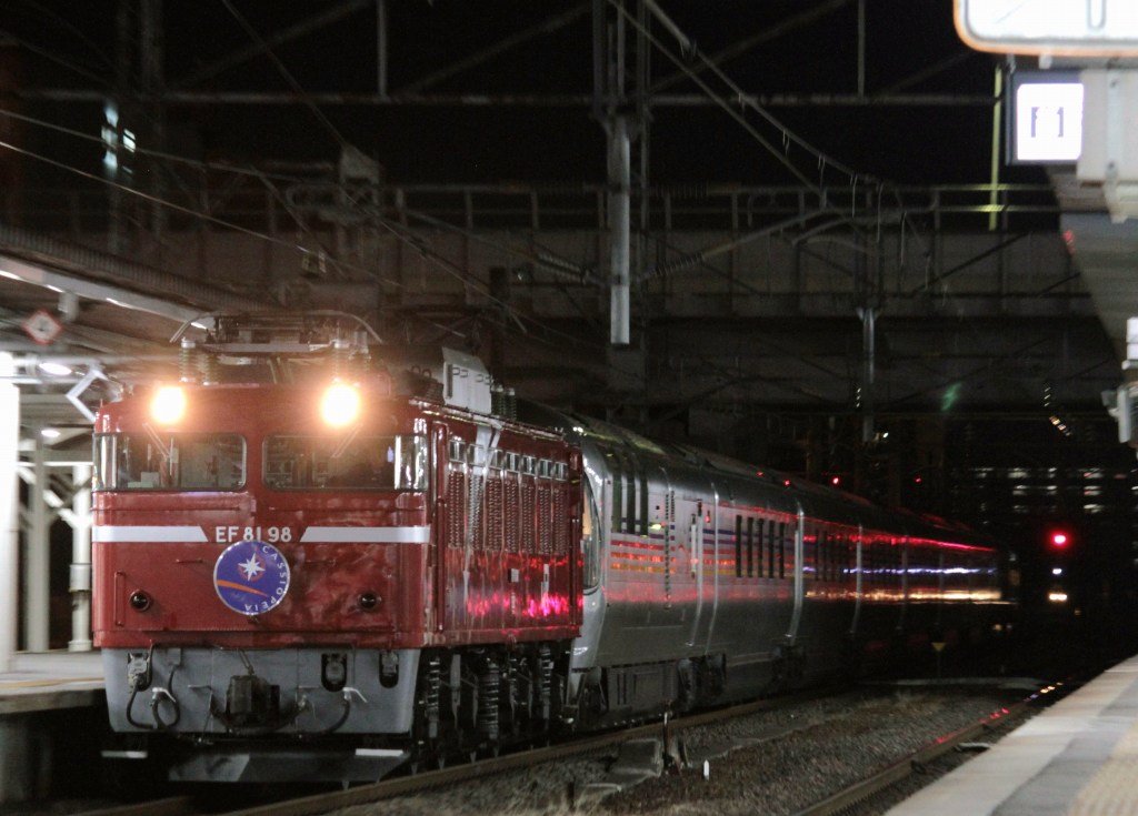 つばさ51号 در توییتر スマホ在庫画像はバルブもどき画像を 仙台駅のef81牽引ed75スマホ撮影画像 福島駅のカシオペアをチョイ流し 仙台駅のkenjiチョイ流し Ef81 95虹機牽引のカシオペアを