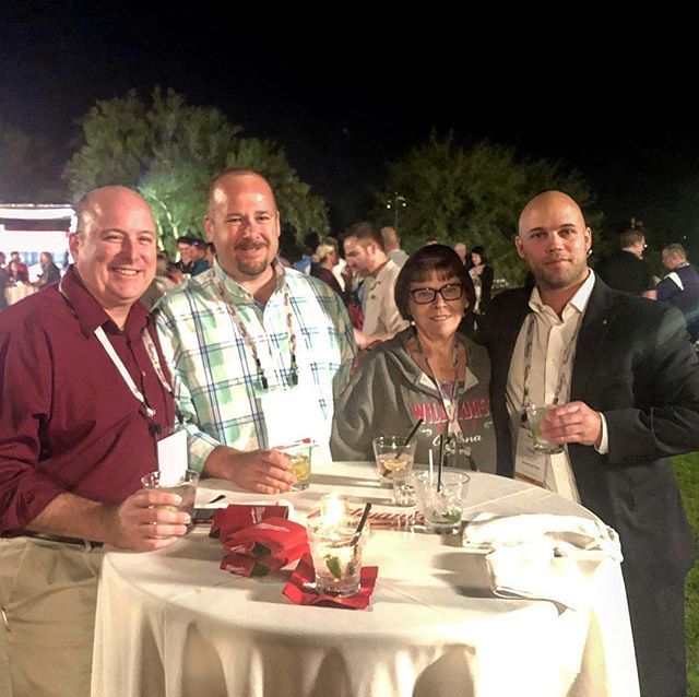 wedevag's tweet image. #TeamWedevag and our newest distributors, Suncor, Inc. We are looking forward to working with them!

#NetPlusAlliance #PowerofPartnershipNPA #Arizona #relationshipbusiness ift.tt/2pJzfmY