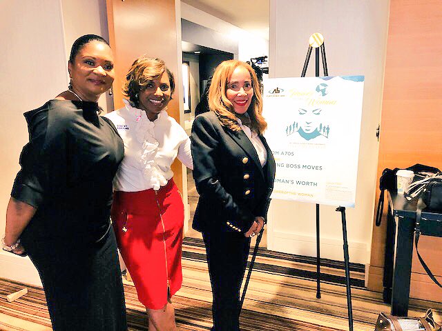 soniabooker's tweet image. Got to be on a panel with some wonderful ladies entitled Boss Moves. So empowering to see #women doing so many out of the box things.