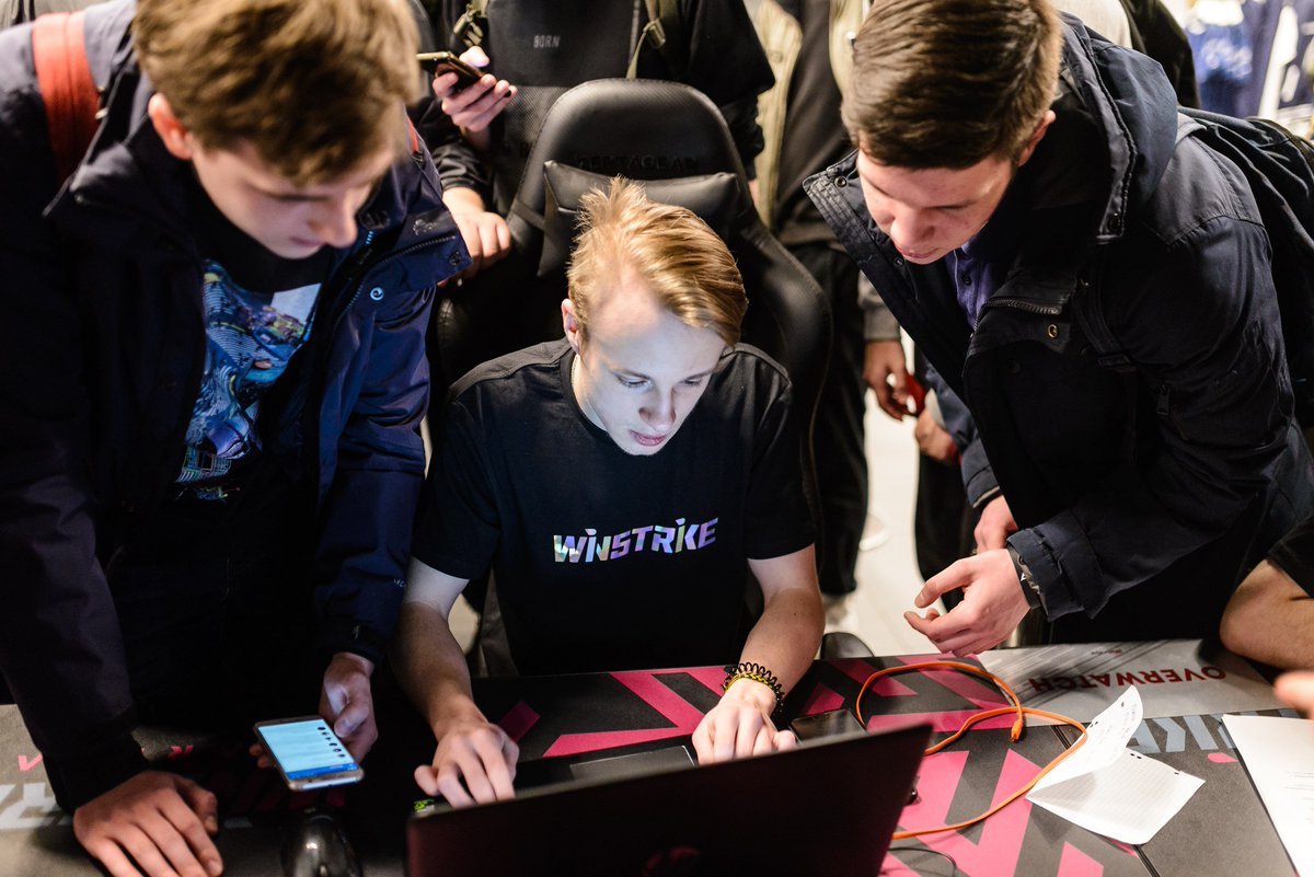 winstrikearena's tweet photo. Winstrike Arena откроется в 10:00! Всех ждем! 

#winstrikearena https://t.co/My3VLnLogh