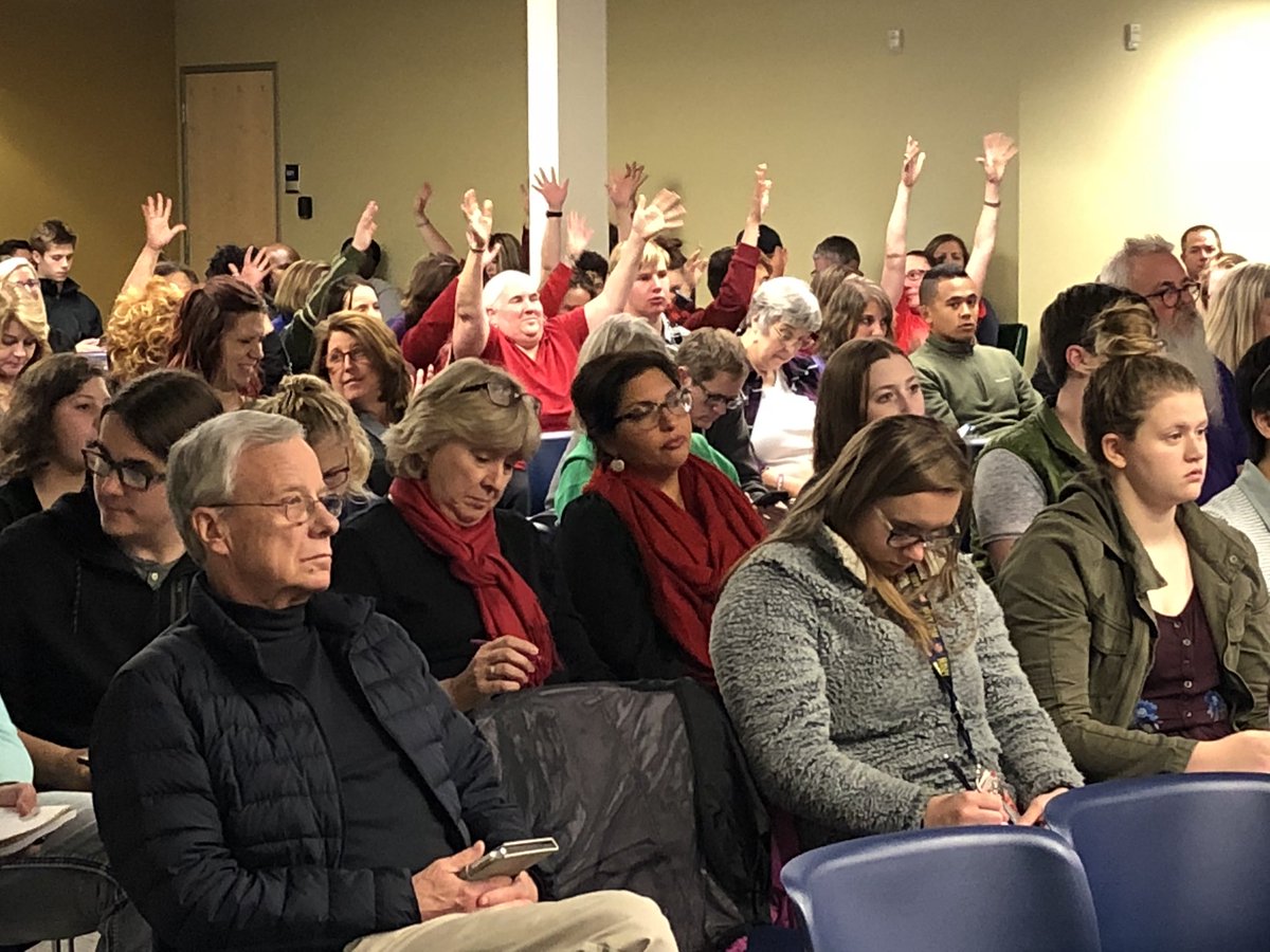 13ScottGross's tweet photo. Public testimony at tonight’s Anchorage School Board meeting approaches one hour as parents & teachers blast the district on #curriculum #starttimes #schoolcalendar #middleschoolmodel & #budget @ktva @ASD_Info https://t.co/ei867iQta9