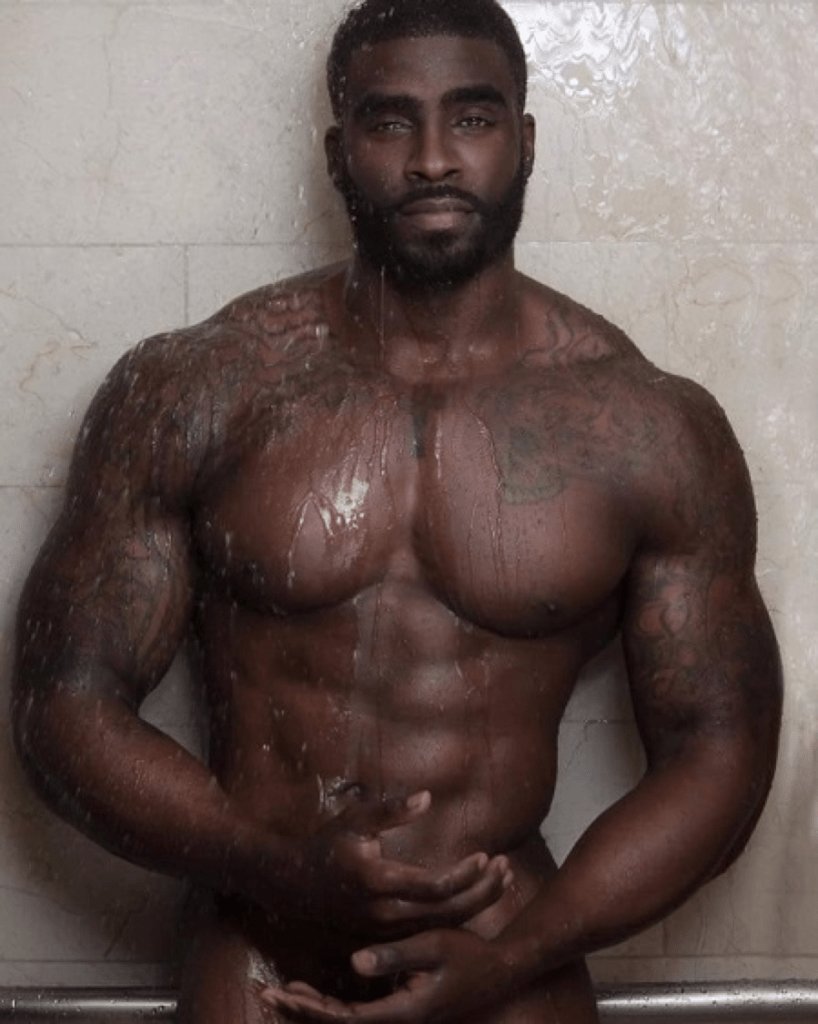 diolette's tweet photo. Check out my interview with @authorMsBev #IrisBolling & #TravisCure, as they talk about bringing #DeadlySexy to Life. https://t.co/88yrJ3AsL7
This is Travis. He plays Reese Anthony in the film adaptation.😶🔥🔥 https://t.co/izduzVei5q