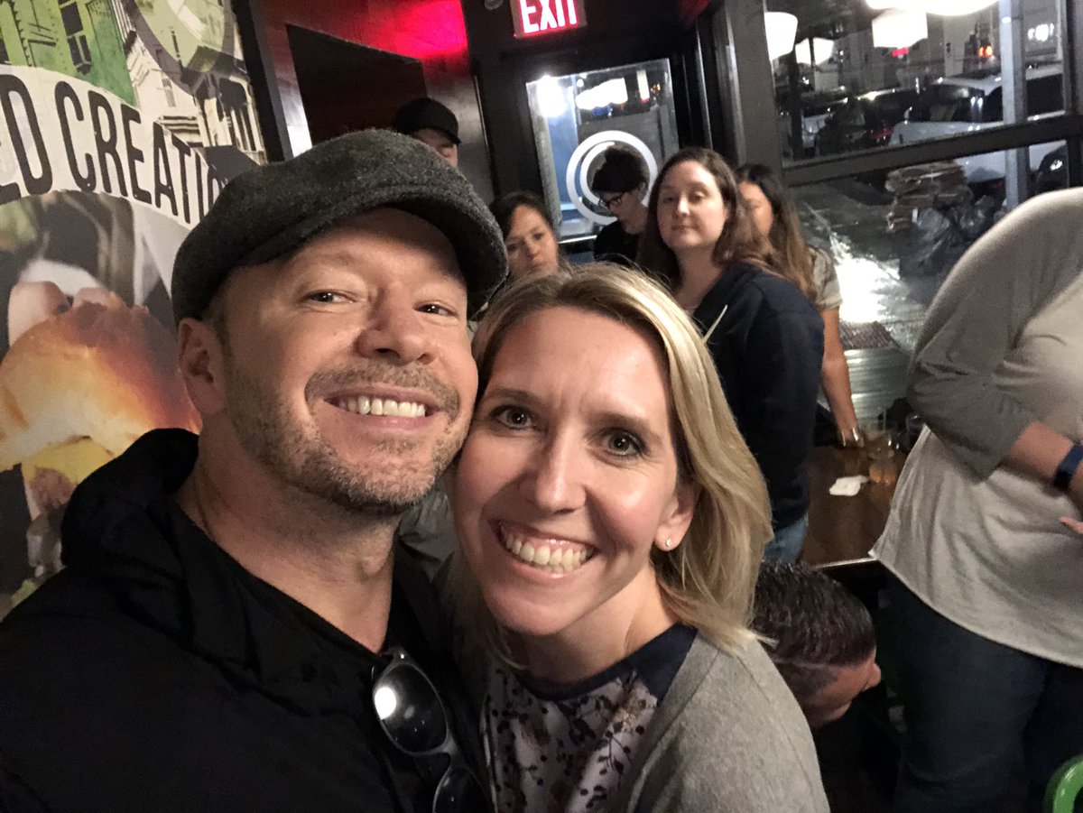 TorontoMia29's tweet photo. @DonnieWahlberg @nkotb just got back to Toronto thanks for a great weekend!! #NKOTBApollo #ThisIsHappiness https://t.co/MKYFSOdzMb