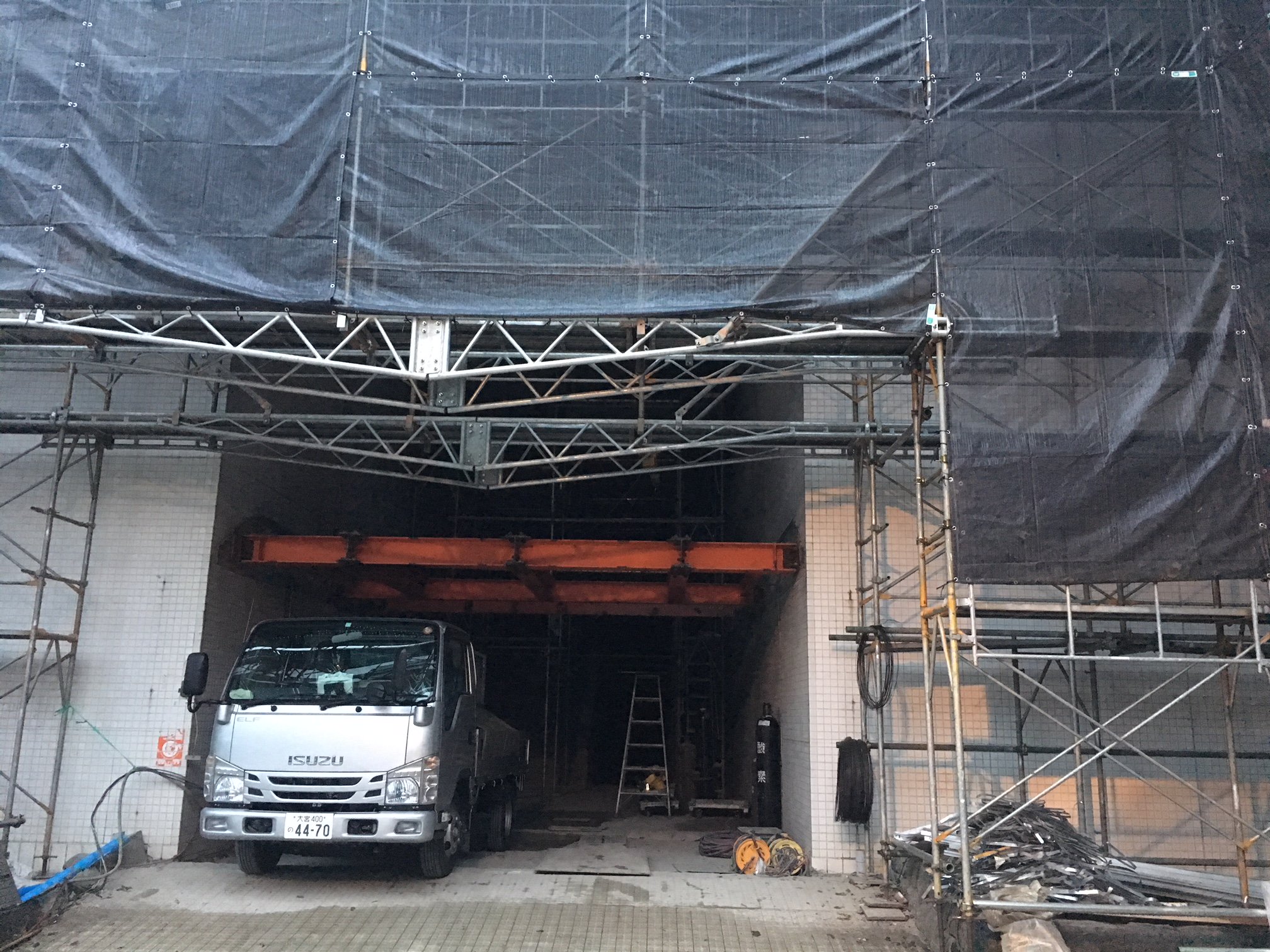 板橋区立美術館 Twitterissa 板橋区立美術館 先週撮影した改修工事の現場です 正面 玄関はこのとおり壁が打ち抜かれ バス停の通り側の白い仮囲いには楽しげなイラストが アンモナイトやマンモスなどの古代生き物図鑑は 工事関係者さんの趣味でしょうか 当館は 板橋区立美術館 Twitterissa 板橋区立美術館 先週撮影した改修工事の現場です 正面 玄関はこのとおり壁が打ち抜かれ バス停の通り側の白い仮囲いには楽しげなイラストが アンモナイトやマンモスなどの古代生き物図鑑は 工事関係者さんの趣味でしょうか 当館は