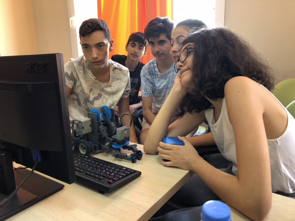 Tekno Uzay Bilim Şenliğindeki Fen ve Teknoloji-Ortaokul öğrencilerimiz @TarticiOmer <a href="/bkegitek/">BK Eğitim Tek.</a> <a href="/duygubiyikoglu/">Duygu Bıyıkoglu</a> <a href="/kaplannsefer/">kaplansefer</a> <a href="/serdalasl/">Serdal Aslan</a> <a href="/codingbk/">CodingBK</a>