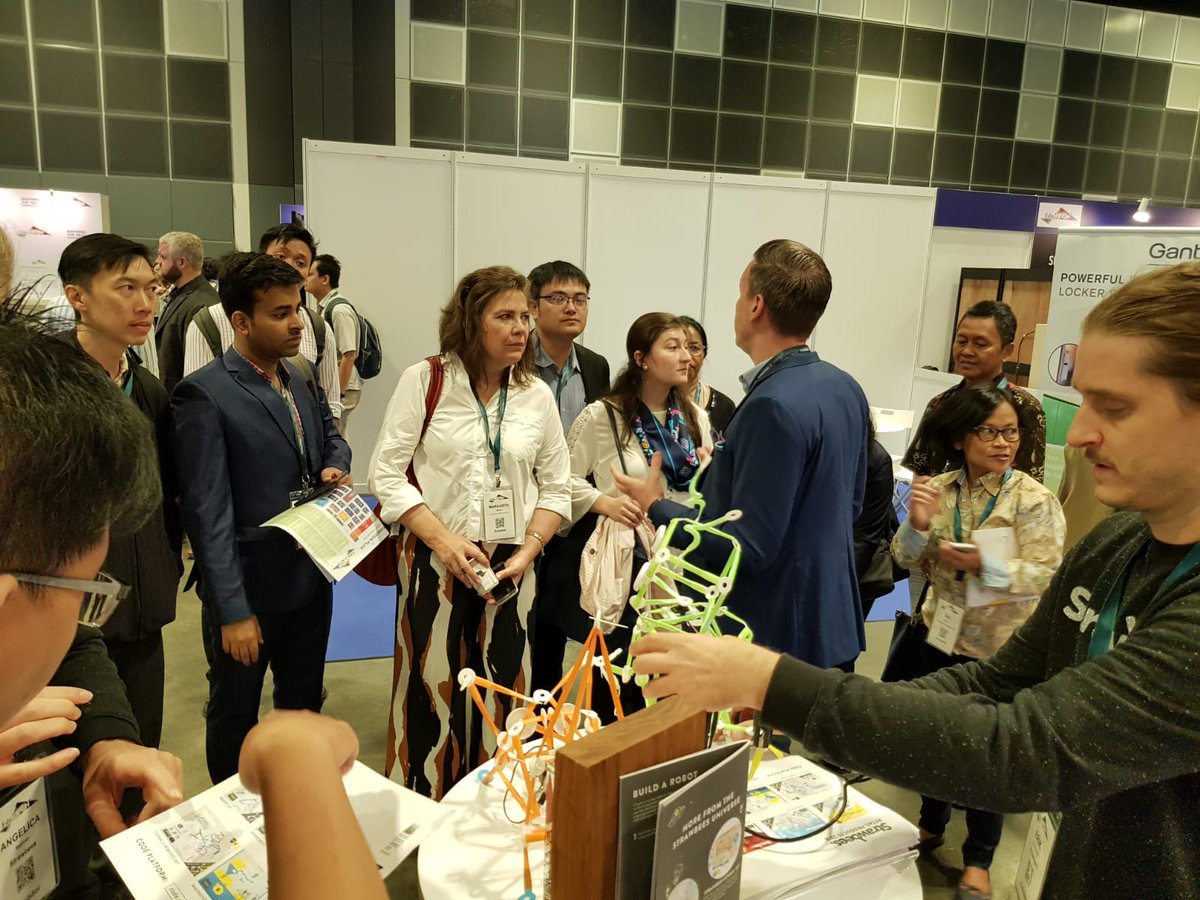 FinEmbSin's tweet photo. At #EduTECHAsia 2018, VIP group of SE Asian education leaders stopped at the Nordic Edtech booth today. The showcase presents education, learning and training solutions from Nordic companies. Come to visit and hear more! #finembsin #edutech #nordicmade @edutech_asia https://t.co/HgGbhiy1ZY
