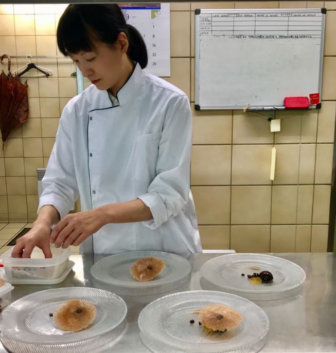MofaJapan_en's tweet photo. 【#JapanBrandProgram】
Satomi Fujita, owner of “kashiya” cafe, visited Strasbourg and Milano from September 26 to October 3, and gave lectures and demonstrations about Japanese traditional confections, Wagashi.
https://t.co/zx5GOfetBL https://t.co/g1C3dWYk0V