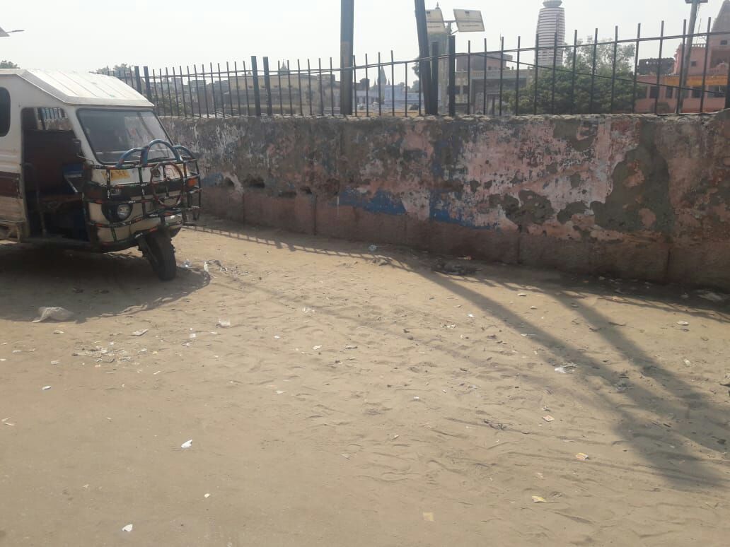 ayodhyaartfest's tweet photo. 1st Glimpse of the Walls being prepared for the Spiritual Makeover by participants of #AyodhyaArtFest 
Come join us from 12th-14th October to encourage them.
@shantanug_ https://t.co/McXchEPMt9