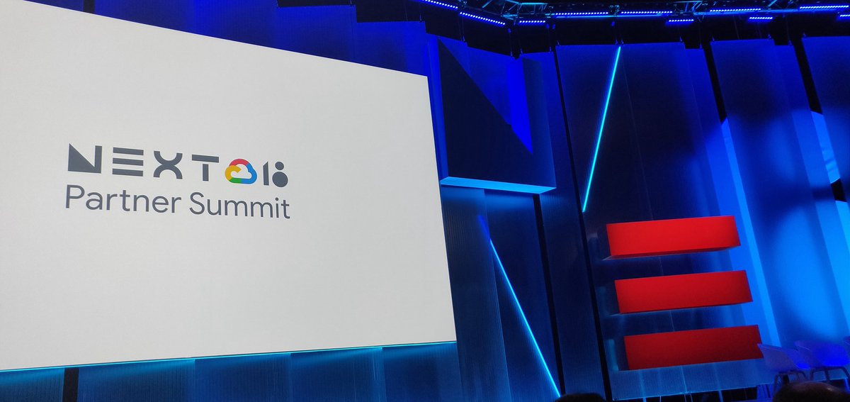 ChristopheHeng's tweet photo. Here we are again !
Après San Francisco, @Umanis_On_Air est présent au Google Cloud Partner Summit de Londres ! #GoogleNext18 https://t.co/xJNtWgDPxG