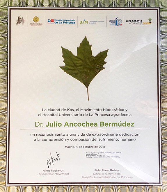 Asomega's tweet photo. 📜 Esta es la distinción otorgada a Julio Ancochea, presidente de Asomega, por sus valores humanísticos https://t.co/YYca1QhXXo https://t.co/uzTlyEwNBi